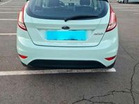 Gebraucht Ford Fiesta Trend 80 PS (58 kW) 2016 Limousine