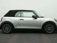 Gebraucht Mini Cooper Cabriolet Favoured 163 PS (119 kW) 2025 Grau Cabrio