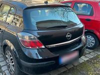 Gebraucht Opel Astra 105 PS (77 kW) 2004 Schwarz Limousine
