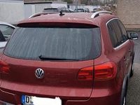 Gebraucht VW Tiguan LOUNGE 150 PS (110 kW) 2016 Rot SUV