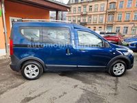 Gebraucht Dacia Dokker Celebration 116 PS (85 kW) 2019 Blau Van / Kleinbus