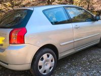 Używany Toyota Corolla 97 KM (71 kW) 2005 Szary Coupe