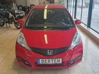 Gebraucht Honda Jazz Comfort Plus 99 PS (72 kW) 2015 Milano red Kleinwagen