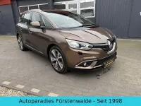 Gebraucht Renault Scénic III Intens 132 PS (97 kW) 2017 Gold Van / Kleinbus