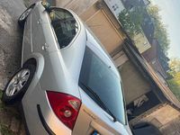 Gebraucht Ford Mondeo 125 PS (91 kW) 2004 Silber Limousine
