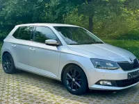 Gebraucht Skoda Fabia Joy 90 PS (66 kW) 2016 Silber Limousine