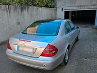 Second-hand Mercedes E220 150 CP (110 kW) 2002 Gri Berlinǎ