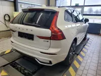Gebraucht Volvo XC60 Plus 250 PS (183 kW) 2023 Crystal white SUV
