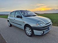 Gebraucht Renault Clio II Expression 58 PS (42 kW) 2001 Silber Limousine