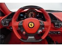 Gebraucht Ferrari 488 669 PS (492 kW) 2016 Weiß Cabrio
