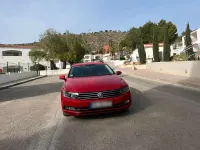 Gebraucht VW Passat 120 PS (88 kW) 2016 Rot Kombi