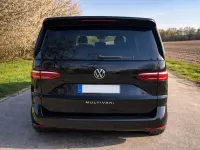 Gebraucht VW Multivan Life 150 PS (110 kW) 2024 Schwarz Van / Kleinbus