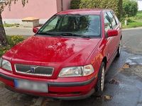 Gebraucht Volvo V40 116 PS (85 kW) 1999 Rot Kombi
