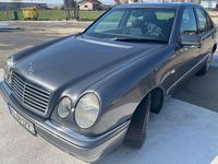 Gebraucht Mercedes E290 Elegance 129 PS (94 kW) 1997 Grau Limousine