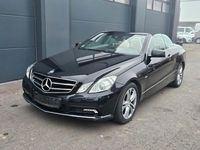 Gebraucht Mercedes E250 Avantgarde 204 PS (150 kW) 2010 Schwarz Cabrio