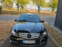 Gebraucht Mercedes C200 Elegance 136 PS (100 kW) 2014 Schwarz Limousine