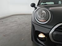 Gebraucht Mini ONE 102 PS (75 kW) 2018 Midnight black metallic Kleinwagen