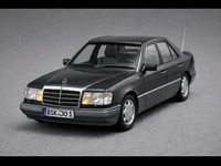 Gebraucht Mercedes E220 AMG 150 PS (110 kW) 1993 Grau Limousine