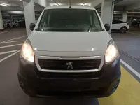 Gebraucht Peugeot Partner Avantage 99 PS (72 kW) 2016 Blanc banquise Van / Kleinbus