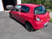 Gebraucht Renault Clio 56 PS (41 kW) 2010 Rot Kleinwagen