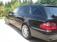 Gebraucht Mercedes E200 Avantgarde 253 PS (186 kW) 2009 Schwarz metallic Kombi