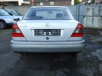Gebraucht Mercedes C180 Elegance 122 PS (89 kW) 1997 Silber Limousine