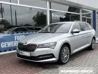 Gebraucht Skoda Superb Ambition 150 PS (110 kW) 2024 Brillantsilber metallic Kombi
