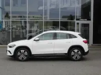 Gebraucht Mercedes GLA200 Progressive 163 PS (119 kW) 2024 Weiß SUV