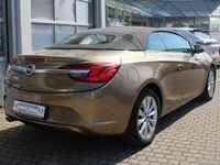 Usado Opel Cascada Innovation 170 HP (125 kW) 2013 Bege Cabrios