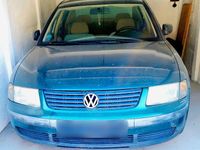 Second-hand VW Passat 150 CP (110 kW) 1996 Verde Berlinǎ