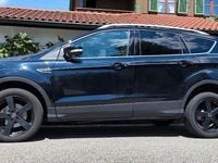 Usado Ford Kuga Titanium 150 HP (110 kW) 2018 Preto SUV