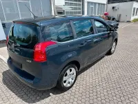 Gebraucht Peugeot 5008 Premium 111 PS (81 kW) 2010 Blau Van / Kleinbus