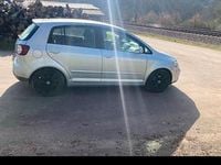 Second-hand VW Golf IV 105 CP (77 kW) 2006 Argintiu Hatchback