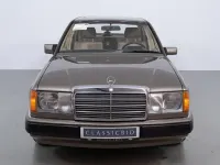 Gebraucht Mercedes E260 160 PS (117 kW) 1990 Beige Limousine