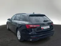 Gebraucht Audi A4 Ambiente 150 PS (110 kW) 2023 A2 brillantschwarz Kombi