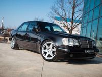 Gebraucht Mercedes E500 326 PS (239 kW) 1994 Schwarz Limousine