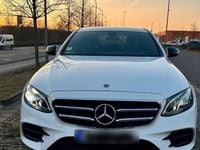 Gebraucht Mercedes E200 AMG line 150 PS (110 kW) 2017 Weiß Limousine