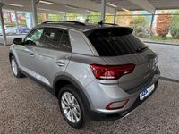 Neu VW T-Roc Life 116 PS (85 kW) 2025 Pyritsilber metallic SUV
