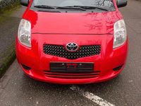 Gebraucht Toyota Yaris 69 PS (50 kW) 2008 Rot Kleinwagen