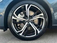 Gebraucht Volvo V60 Plus 350 PS (257 kW) 2025 Denim blue Kombi