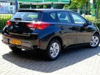 Gebraucht Toyota Auris Hybrid 99 PS (72 kW) 2013 Schwarz Limousine