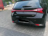 Gebraucht Hyundai i20 100 PS (73 kW) 2022 Schwarz Kleinwagen