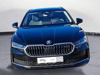Neu Skoda Superb Selection 150 PS (110 kW) 2025 Schwarz Kombi