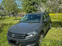 Gebraucht VW Tiguan Trendline 125 PS (91 kW) 2016 Grau SUV