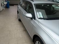 Gebraucht VW Passat Trendline 150 PS (110 kW) 2018 Silber Kombi