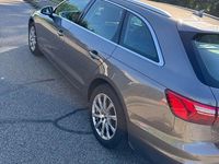 Gebraucht Audi A4 Ambiente 163 PS (119 kW) 2019 Grau Limousine