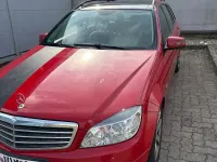 Gebraucht Mercedes C200 136 PS (100 kW) 2010 Rot Limousine