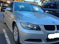 Gebraucht BMW 318 143 PS (105 kW) 2006 Silber Limousine