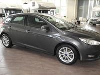 Gebraucht Ford Focus Business Edition 116 PS (85 kW) 2015 Grau metallic Limousine