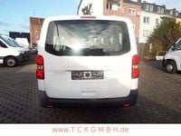 Gebraucht Opel Vivaro 120 PS (88 kW) 2020 Weiß Van / Kleinbus
